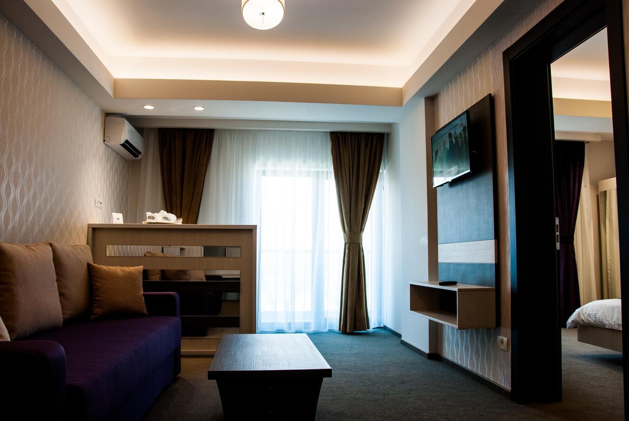Milano Blue Mamaia Hotel Kültér fotó